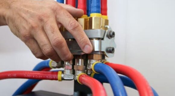 Smarte multikoblinger for små sprøytestøpemaskiner.